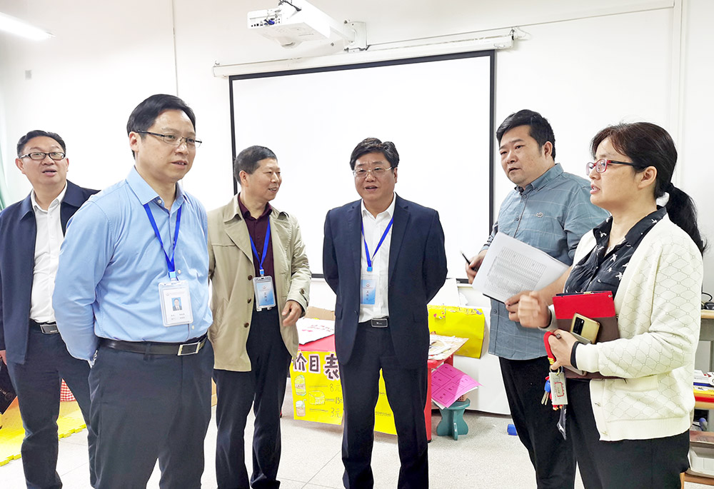 李来清、邓昌大调研实训教学安全工作